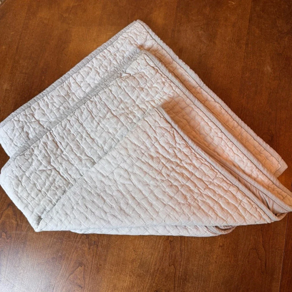 Pottery Barn Gray Linen 2 King Shams Pick Stitch Hand Quilted